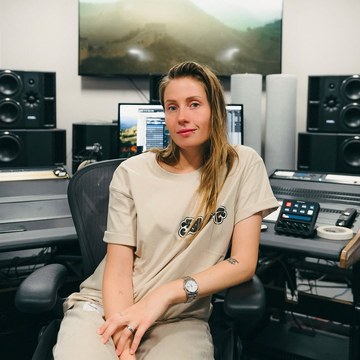 Charlotte de Witte - Music and Event Shoots Collection in charlottedewittemusic_3525955572592799034.jpg - hidden celebrity photo